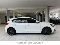 Używany Ford Focus Performance Edition 280 KM (205 kW) 2022 Biały Sedan/Limuzyna