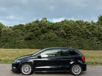 Gebraucht VW Polo 90 PS (66 kW) 2015 Schwarz Kleinwagen