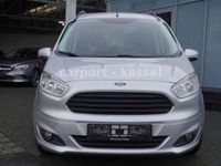 Gebraucht Ford Tourneo Courier Titanium 101 PS (74 kW) 2018 Silber Van / Kleinbus