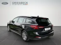 Gebraucht Ford Focus Titanium 125 PS (91 kW) 2023 Schwarz Kombi