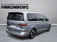 Second-hand VW Multivan Style 150 CP (110 kW) 2025 Argintiu Monovolum