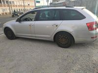 Gebraucht Skoda Octavia 101 PS (74 kW) 2014 Silber Kleinwagen