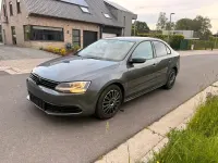 Gebraucht VW Jetta 105 PS (77 kW) 2013 Grau Limousine