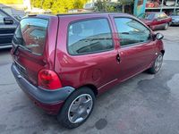 Usata Renault Twingo 75 CV (55 kW) 2004 Rosso Utilitaria