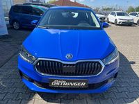 Neu Skoda Fabia Essence 116 PS (85 kW) 2025 Blau Limousine