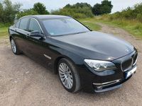 Gebraucht BMW 750 381 PS (280 kW) 2015 Schwarz Limousine