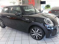 Gebraucht Mini Cooper S 135 kW (184 PS) 2022 Midnight black metallic Kleinwagen