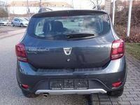 Gebraucht Dacia Sandero Stepway 90 PS (66 kW) 2017 Grau Limousine