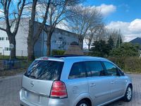 Gebraucht Opel Zafira 131 PS (96 kW) 2007 Silber Van / Kleinbus