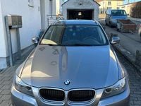 Gebraucht BMW 320 184 PS (135 kW) 2011 Grau Kombi