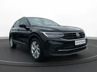 Gebraucht VW Tiguan Move 122 PS (89 kW) 2024 Schwarz SUV