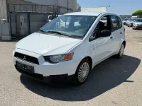 Gebraucht Mitsubishi Colt Edition 75 PS (55 kW) 2013 Weiß Limousine