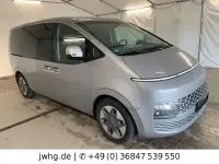Gebraucht Hyundai Staria Prime 177 PS (130 kW) 2024 Shimmering silver Van / Kleinbus