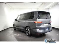 Gebraucht VW Multivan Style 150 PS (110 kW) 2024 Grau Van