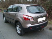 Gebraucht Nissan Qashqai Acenta 131 PS (96 kW) 2013 Gold SUV