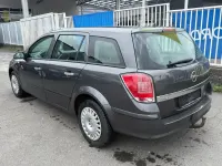 Gebraucht Opel Astra Selection 116 PS (85 kW) 2009 Grau Limousine