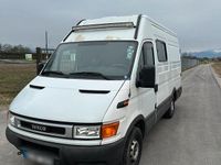 Second-hand Iveco Daily 116 CP (85 kW) 2003 Alb Monovolum