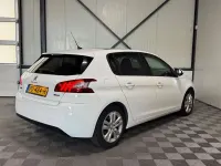 Gebraucht Peugeot 308 110 PS (80 kW) 2017 Weiß Limousine