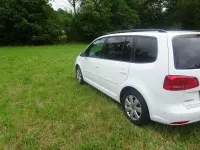 Gebraucht VW Touran Comfortline 105 PS (77 kW) 2014 Weiß Van / Kleinbus