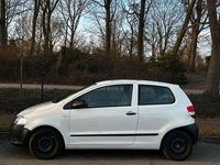 Gebraucht VW Fox 60 PS (44 kW) 2011 Weiß Kleinwagen
