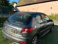 Gebraucht Peugeot 206+ 73 PS (53 kW) 2012 Grau Kleinwagen