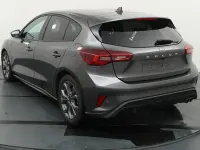 Gebraucht Ford Focus ST-Line X 116 PS (85 kW) 2025 Magnetic grijs Limousine