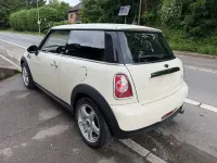 Gebraucht Mini ONE Pepper 75 PS (55 kW) 2012 Weiß Kleinwagen