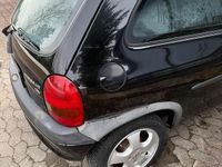 Gebraucht Opel Corsa 54 PS (39 kW) 2000 Schwarz Limousine