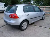 Gebraucht VW Golf IV 74 PS (54 kW) 2005 Silber Limousine