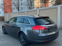 Gebraucht Opel Insignia 160 PS (117 kW) 2012 Grau Kombi