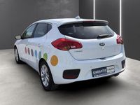 Gebraucht Kia Ceed DREAM-TEAM Edition 135 PS (99 kW) 2017 (wd) carraraweiss Kleinwagen