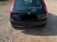 Gebraucht Ford Fiesta 60 PS (44 kW) 2007 Blau Kleinwagen