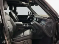 Gebraucht Land Rover Defender SE Dynamic 200 PS (147 kW) 2023 Schwarz SUV