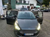 Gebraucht Ford S-MAX Titanium 209 PS (153 kW) 2016 Grau Van / Kleinbus