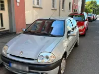 Gebraucht Renault Clio II 75 PS (55 kW) 2000 Silber Kleinwagen