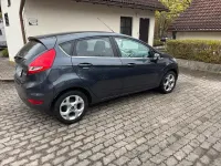Gebraucht Ford Focus 97 PS (71 kW) 2010 Grau Limousine