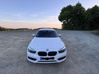 Gebraucht BMW 118 Advantage 136 PS (100 kW) 2017 Weiß Kleinwagen