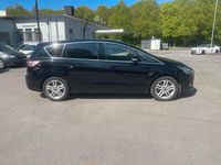 Second-hand Ford S-MAX Titanium 179 CP (131 kW) 2017 Negru Monovolum