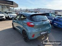 Gebraucht Hyundai i10 Select 67 PS (49 kW) 2024 Grün Kleinwagen