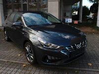 Gebraucht Hyundai i30 Trend 120 PS (88 kW) 2022 Orange Limousine