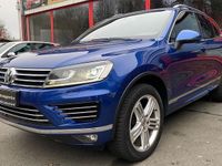 Gebraucht VW Touareg Terrain Tech 262 PS (192 kW) 2015 Blau SUV