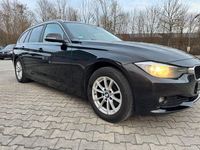 Gebraucht BMW 318 143 PS (105 kW) 2013 Schwarz Kombi