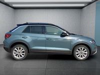 Gebraucht VW T-Roc 150 PS (110 kW) 2024 Blau SUV