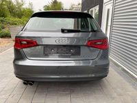 gebraucht Audi A3 Sportback/Sport/AHK/Navi/Selbstpar./PDC/BI-Xe