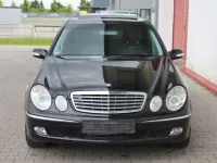 Gebraucht Mercedes E240 Elegance 177 PS (130 kW) 2004 197u obsidianschwarz metallic Limousine