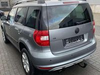 Gebraucht Skoda Yeti 110 PS (80 kW) 2011 Grau SUV