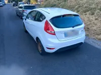 Gebraucht Ford Fiesta 60 PS (44 kW) 2011 Weiß Kleinwagen