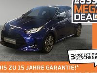 Gebraucht Toyota Yaris Hybrid Plus 131 PS (96 kW) 2024 Juniper blue metallic, dach schwarz Kleinwagen