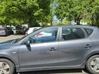 Usado Hyundai i30 Classic 109 CV (80 kW) 2011 Plateado Familiar