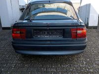 Gebraucht Opel Vectra 71 PS (52 kW) 1995 Blau Limousine